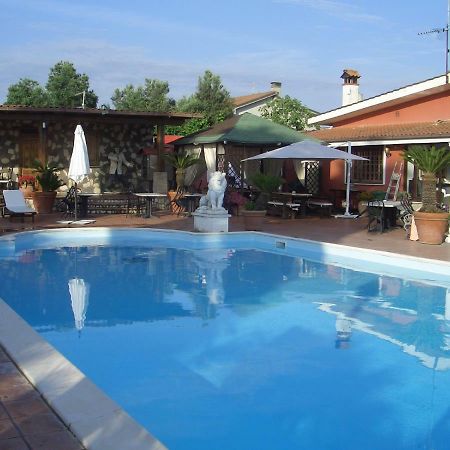 Chalet L Oasi Di Ambra 8 Posti Letto Con Uso Piscina 阿尔代亚 外观 照片