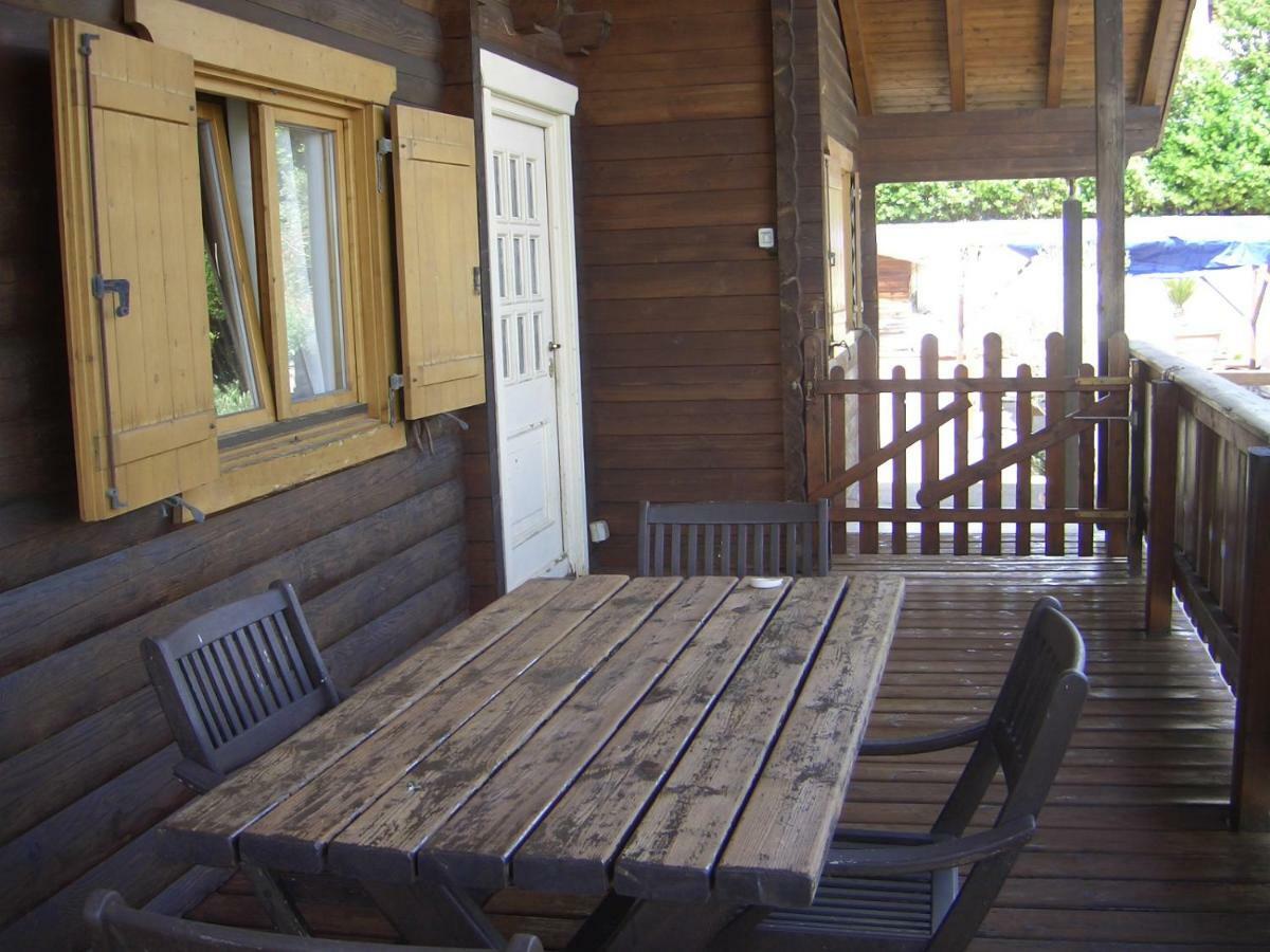 Chalet L Oasi Di Ambra 8 Posti Letto Con Uso Piscina 阿尔代亚 外观 照片