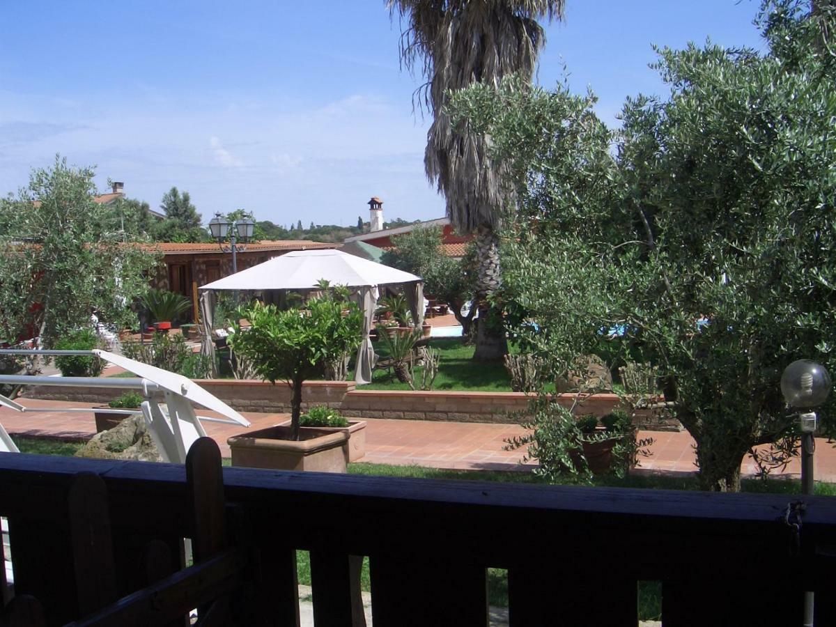 Chalet L Oasi Di Ambra 8 Posti Letto Con Uso Piscina 阿尔代亚 外观 照片