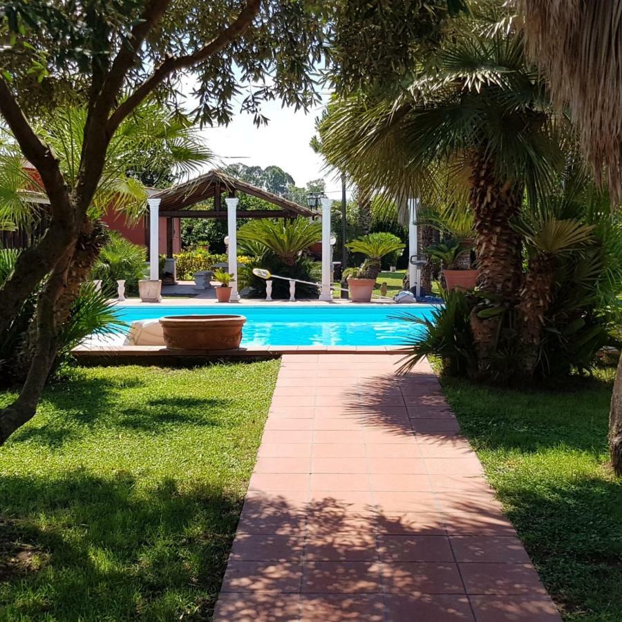Chalet L Oasi Di Ambra 8 Posti Letto Con Uso Piscina 阿尔代亚 外观 照片
