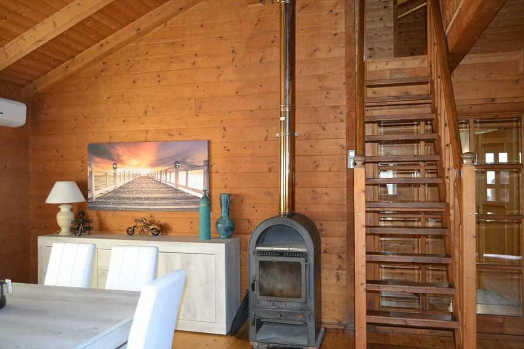 Chalet L Oasi Di Ambra 8 Posti Letto Con Uso Piscina 阿尔代亚 外观 照片