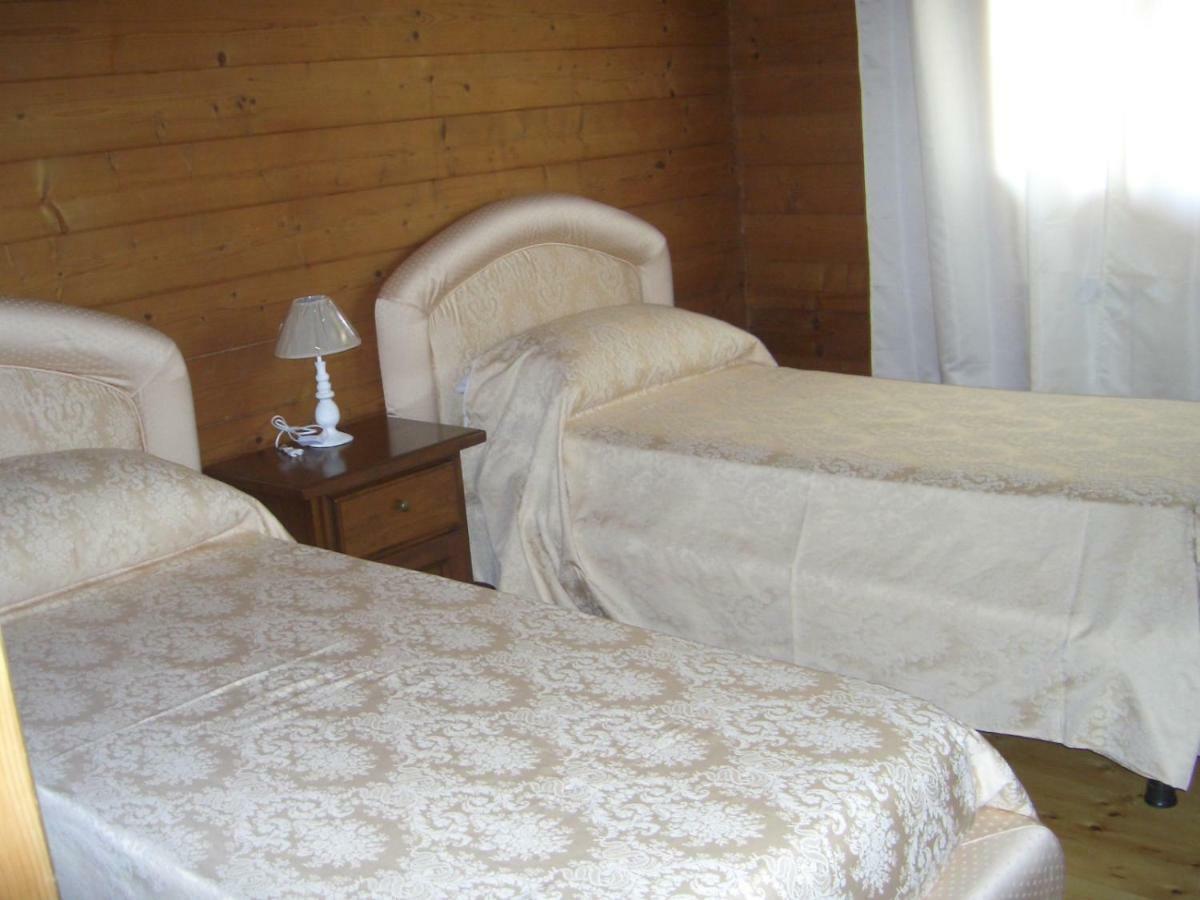 Chalet L Oasi Di Ambra 8 Posti Letto Con Uso Piscina 阿尔代亚 外观 照片