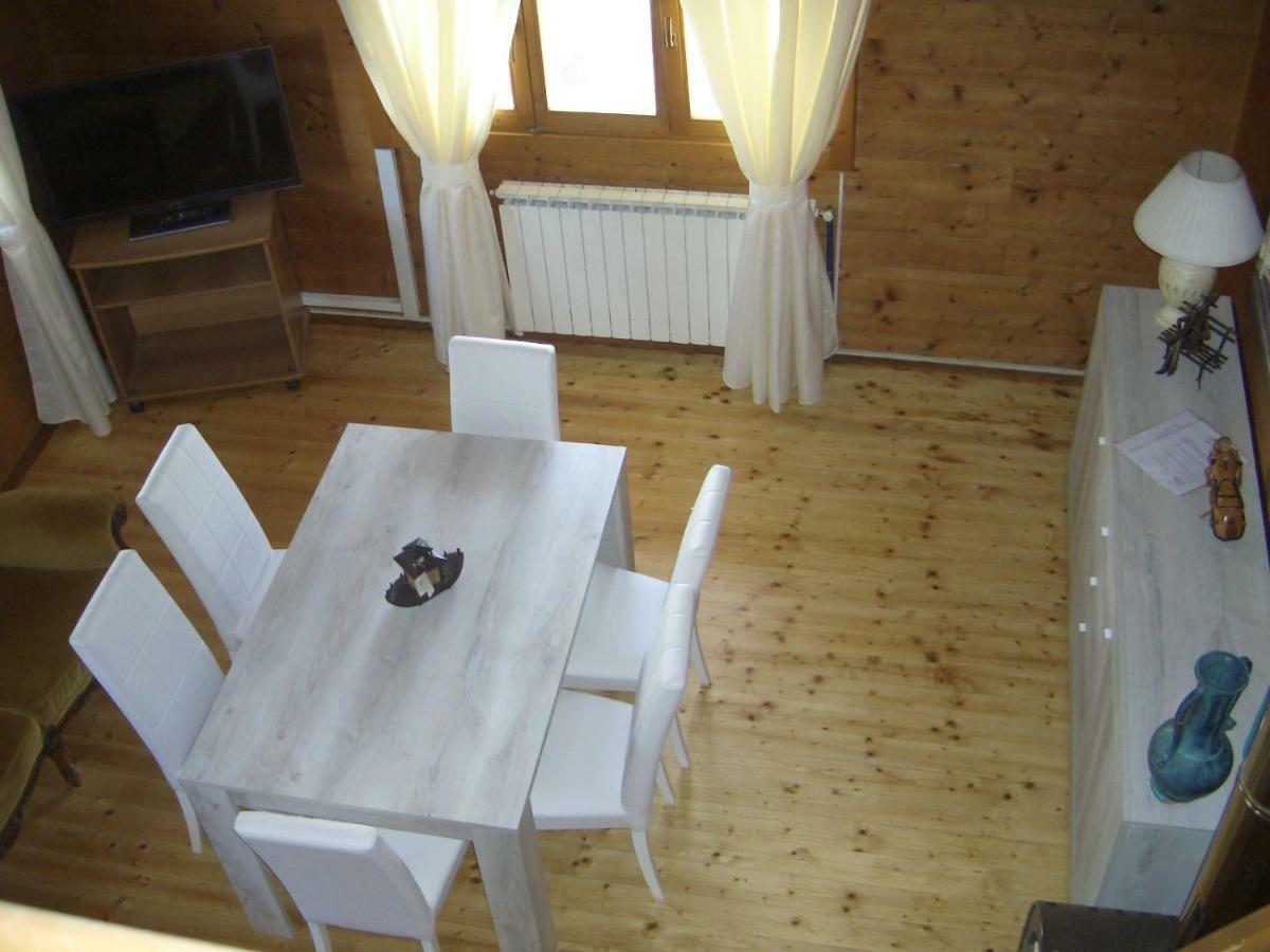 Chalet L Oasi Di Ambra 8 Posti Letto Con Uso Piscina 阿尔代亚 外观 照片