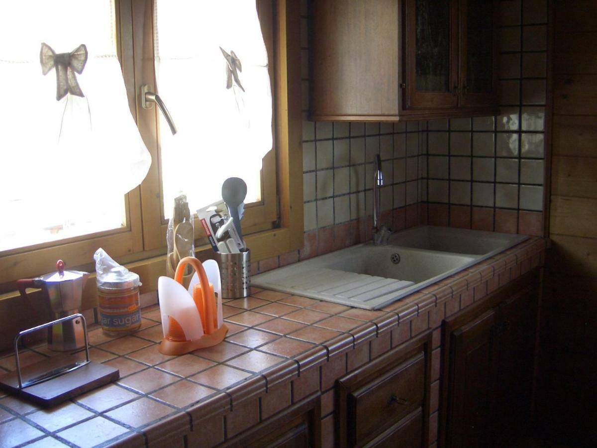 Chalet L Oasi Di Ambra 8 Posti Letto Con Uso Piscina 阿尔代亚 外观 照片
