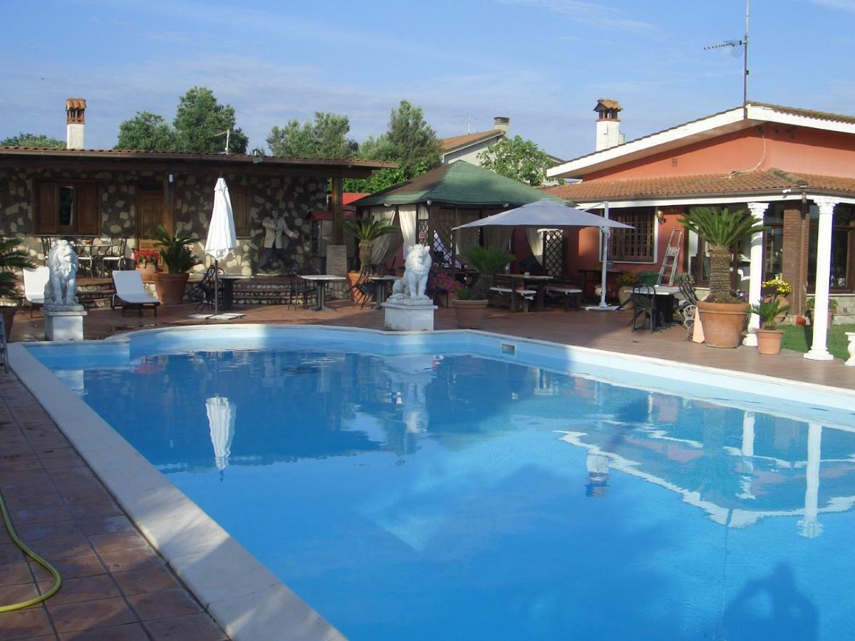 Chalet L Oasi Di Ambra 8 Posti Letto Con Uso Piscina 阿尔代亚 外观 照片