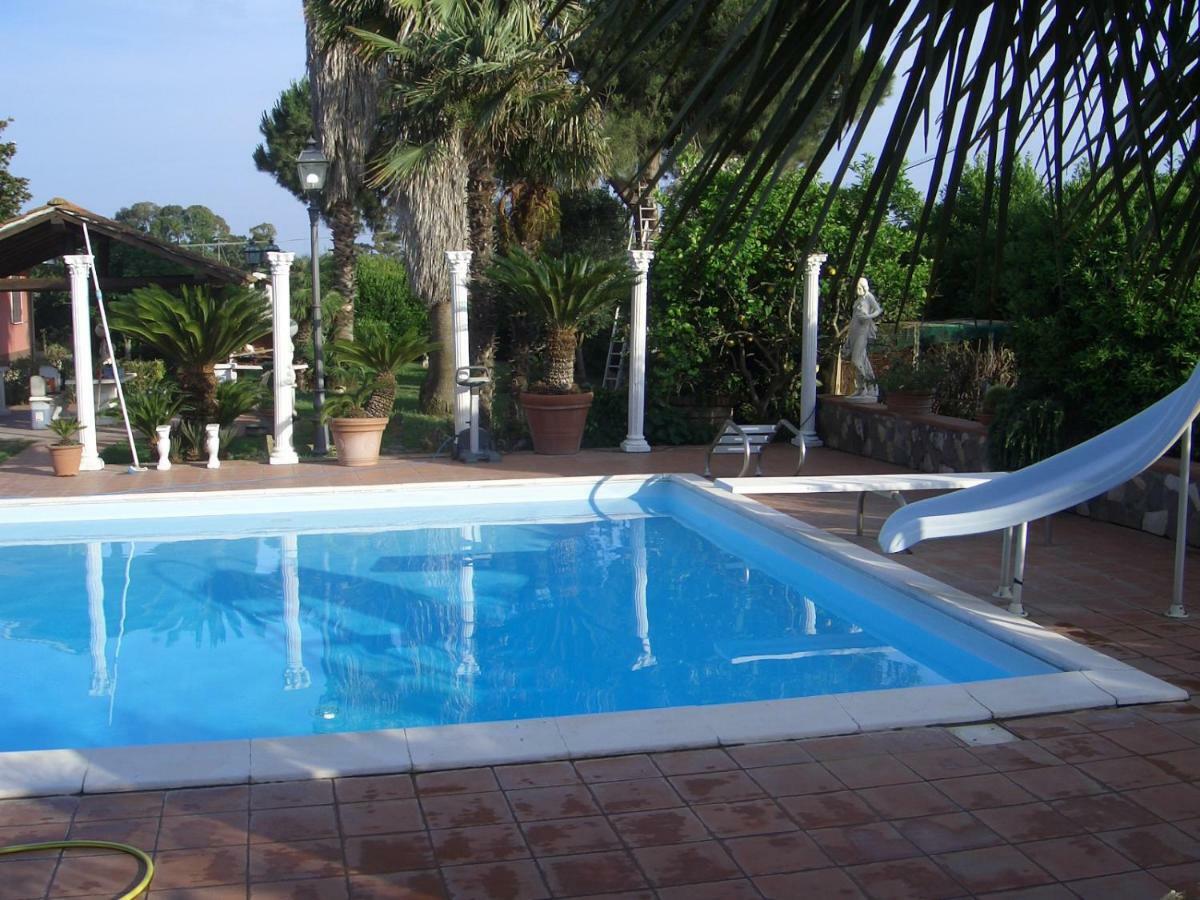 Chalet L Oasi Di Ambra 8 Posti Letto Con Uso Piscina 阿尔代亚 外观 照片