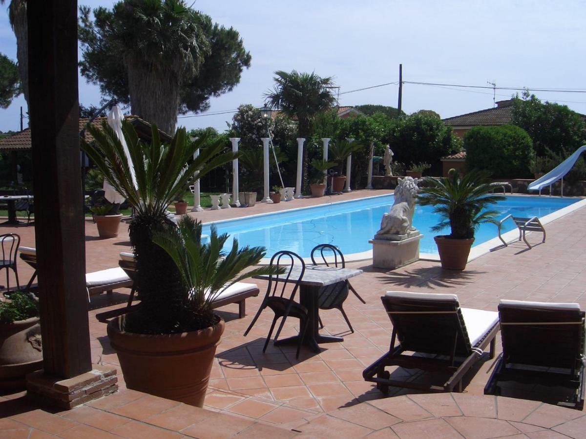 Chalet L Oasi Di Ambra 8 Posti Letto Con Uso Piscina 阿尔代亚 外观 照片