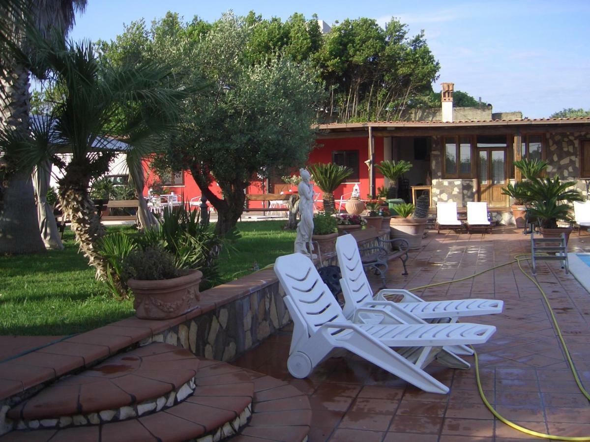 Chalet L Oasi Di Ambra 8 Posti Letto Con Uso Piscina 阿尔代亚 外观 照片
